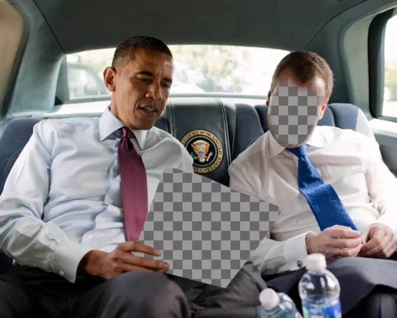 Fotomontaje con el presidente Obama en su coche sujetando la fotografía que quieras y acompañado de otra persona que podrás personalizar con tu..